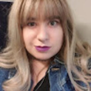 Meet your Posher, Leanne